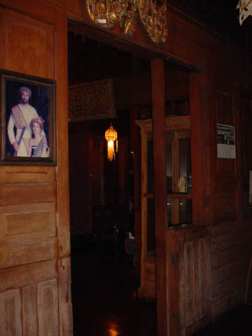 41_AntiqueHouseRest1